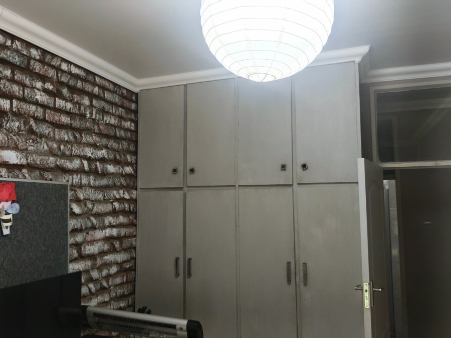 To Let 4 Bedroom Property for Rent in Riebeeckstad Free State